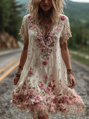 Vestido corto vintage con bordado floral 