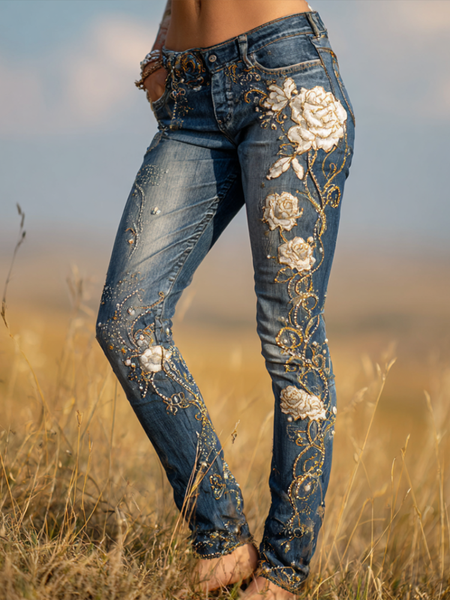 Pantalones vaqueros largos de mujer estilo bohemio con bordado de flores y plantas, corte holgado, pierna ancha y rectos. 