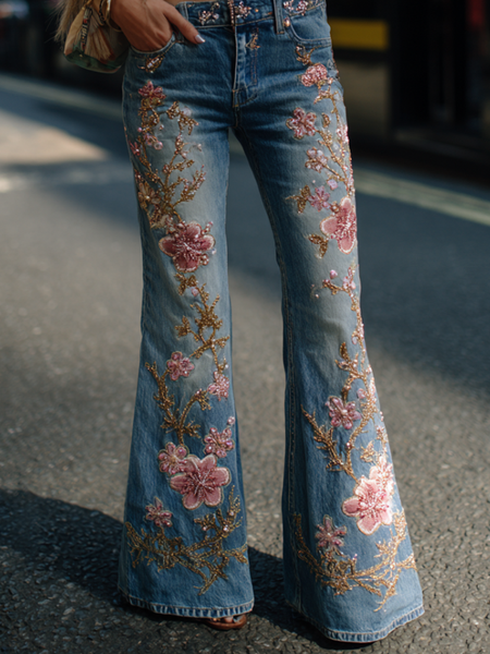 Pantalones vaqueros largos de mujer estilo bohemio con bordado de flores y plantas, corte holgado, pierna ancha y rectos. 