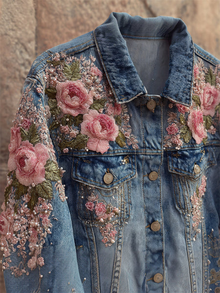 Chaqueta vaquera lavada con bordado de cuentas y purpurina con rosas rosas estilo boho 