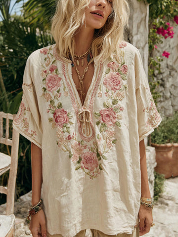 Camiseta cómoda de lino con cuello en V y estampado floral de rosas vintage para mujer 